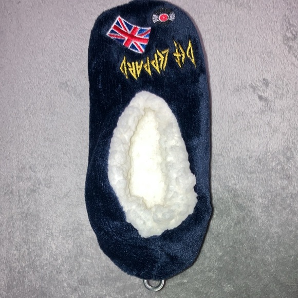 Def Leppard women’s slippers - Picture 4 of 4